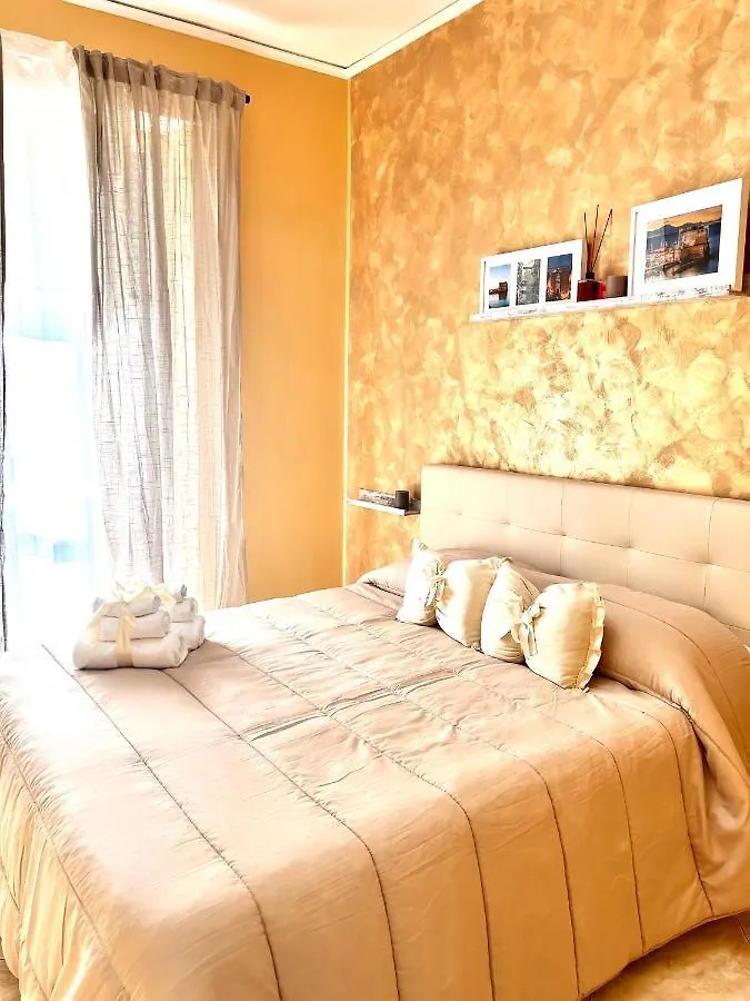 Casa Vacanze The Fortress Apartment Naples